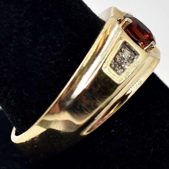 Charming 10K Yellow Gold Red Garnet and Diamond Ring