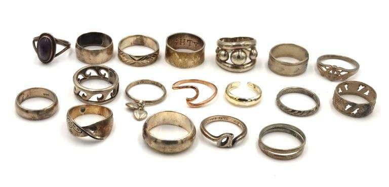 Group lot of Vintage 925 sterling silver rings