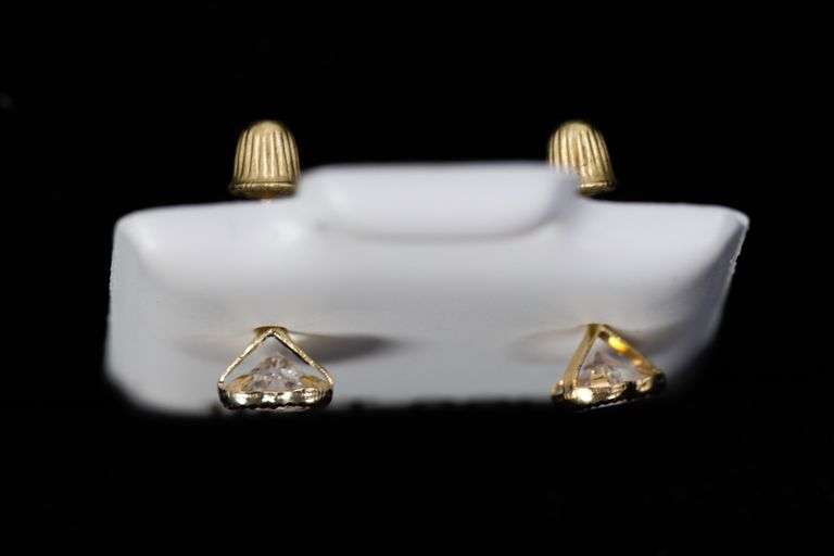 10k Yellow Gold White CZ Diamond-Cut Etched Heart Stud Earrings