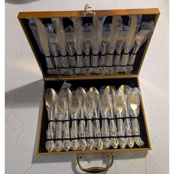 30-Piece Gold Stainless Steel Silverware Set