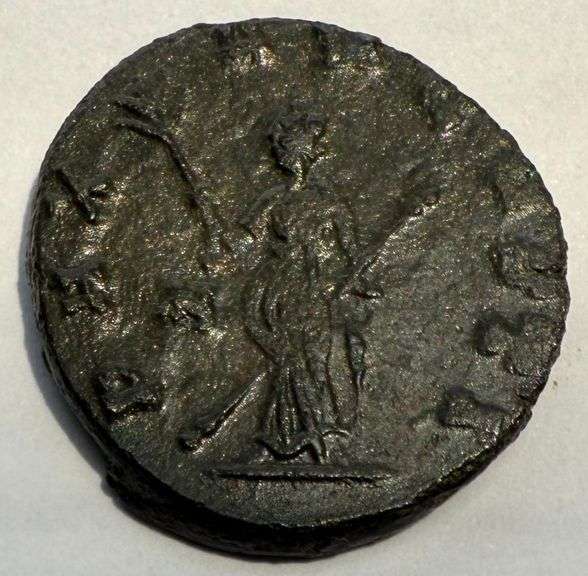 Roman Empire Claudius 11 Gothicus 268-270 Antoninanus  Bronze
