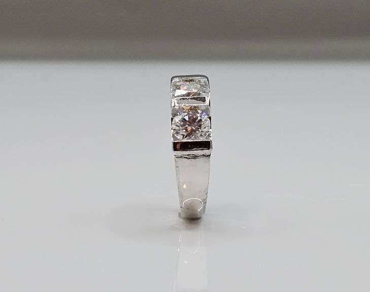 Sparkling 14 Kt White Gold Plate 4 Ct Bright White Lab Simulated Diamond Ring