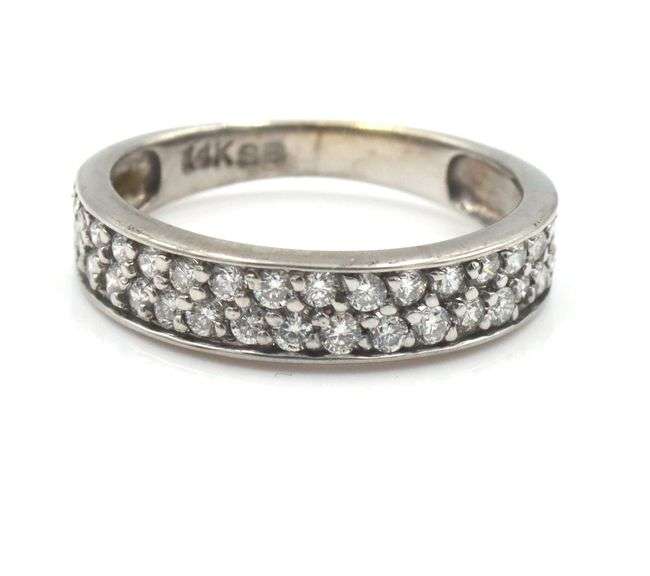 14kt White gold 0.30ctw diamond pave band