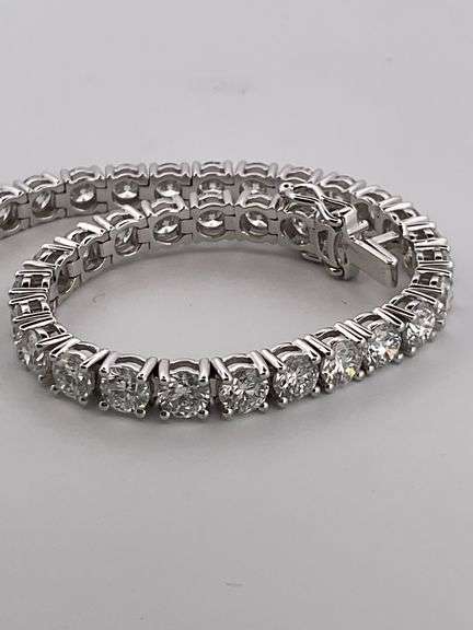 CERTIFIED BRAND NEW 14K WHITE GOLD TENNIS BRACELET. 11.00 CARATS OF DIAMONDS.