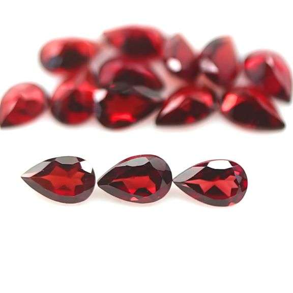 Heavy 15.33ct top red untreated Garnet set!