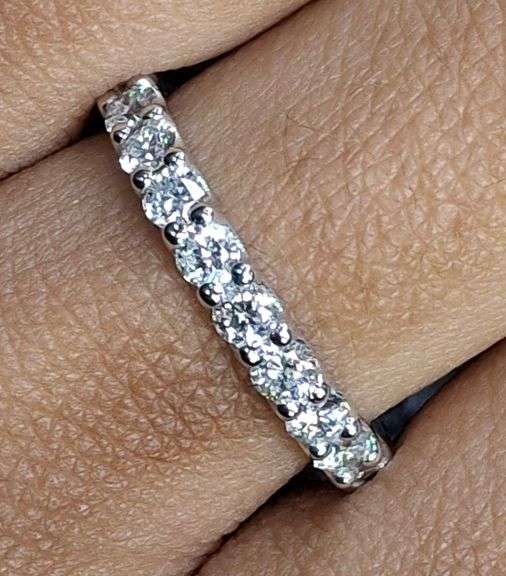 14K WHITE GOLD LAB GROWN DIAMOND WEDDING BAND