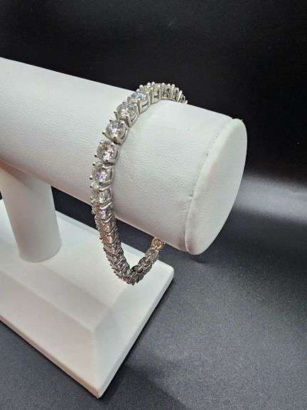 18 Kt White Gold Plated Lab Simulated 26 Ctw White Diamond Tennis Bracelet