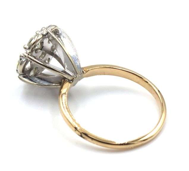 14kt Yellow gold 1ctw diamond cluster flower ring