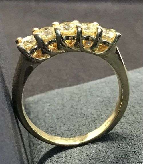 DAZZLING 14K YELLOW GOLD NATURAL DIAMOND WEDDING BAND