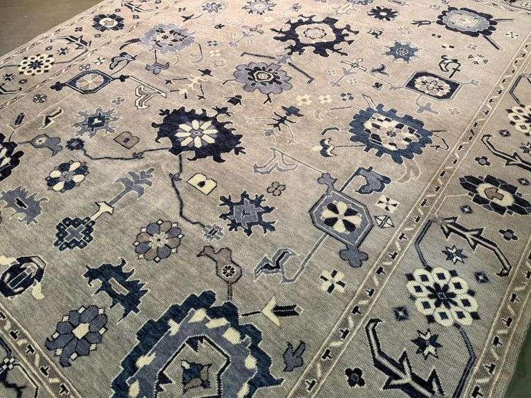Stunning Oushak Rug 8x10.1