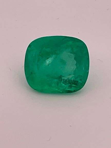 Investment! CERTIFIED 29.59 CARATS ALL NATURAL COLOMBIAN EMERALD