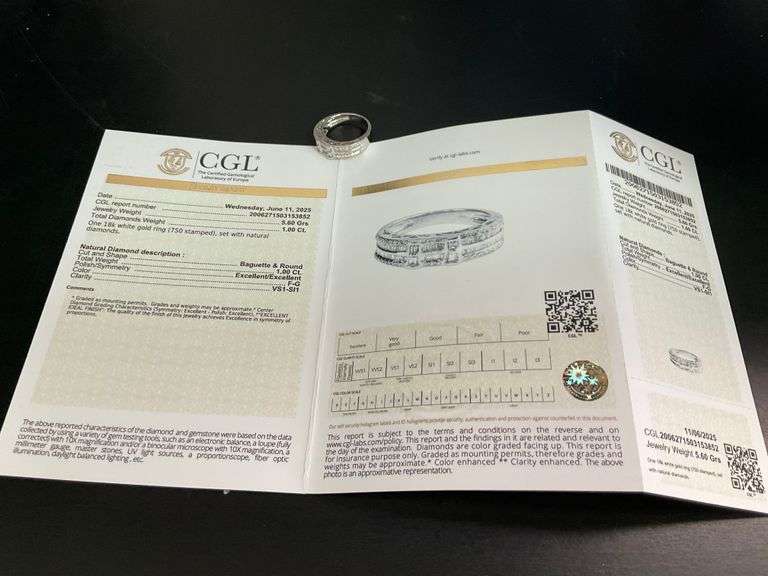 CERTIFIED 18K WHITE GOLD DIAMOND RING / BAND