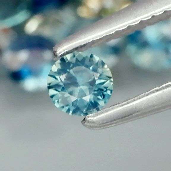 Glittering examples of Australian Parti Sapphires weighing 2.28cts!