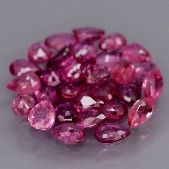 Collectors 3.65ct violet red Ruby set -Untreated!!!