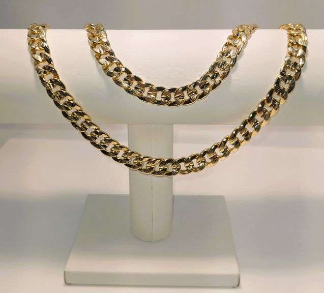 Stunning Large 69.6 Grams 14 Kt Gold Plated Cuban Curb Link Chain Necklace