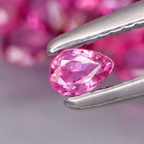 Collectors 4.27ct violet red Ruby set -Untreated!!!