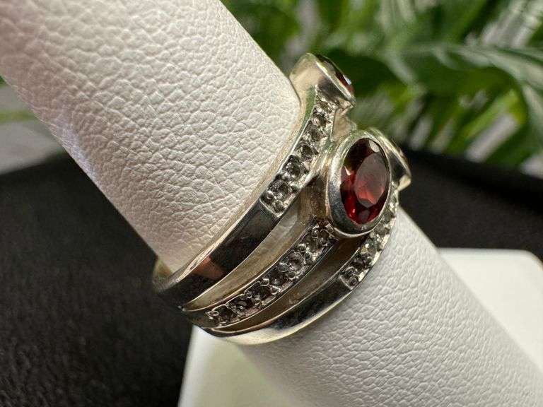 Sterling Silver 925 Natural Garnet Gemstone and Clear CZ Ring Size 6.5