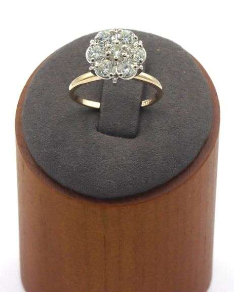14kt Yellow gold 1ctw diamond cluster flower ring