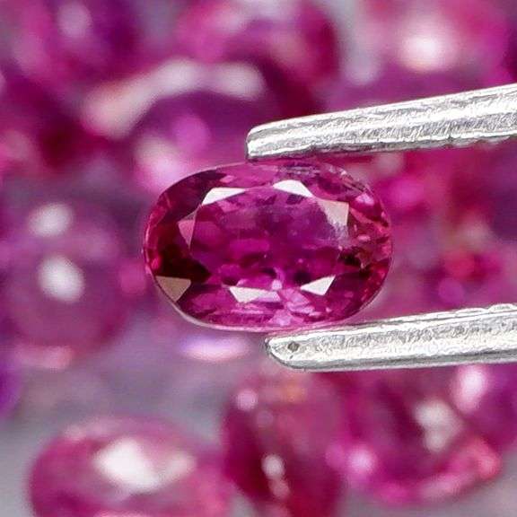 Collectors 4.87ct violet red Ruby set -Untreated!!!