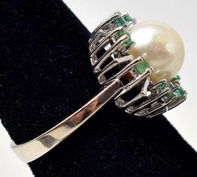 Fancy 14K White Gold Pearl and Emerald Ring
