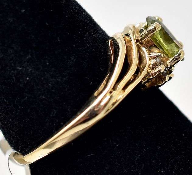 Lavish Peridot and Diamond Ring in 14K Yellow Gold