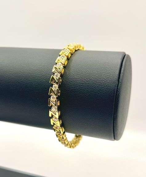 Dazzling 14 Kt 16.3 Grams Yellow Gold Plated Tennis Bracelet