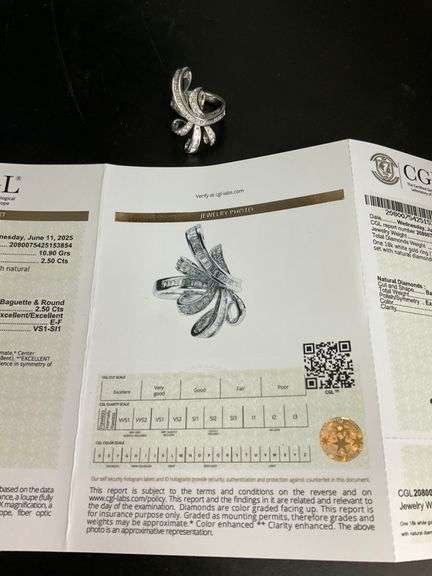 CERTIFIED BRAND NEW 18K WHITE GOLD DIAMOND RING