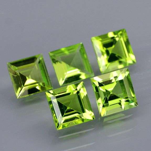 High fire brightly colored 5.82ct Peridot set!