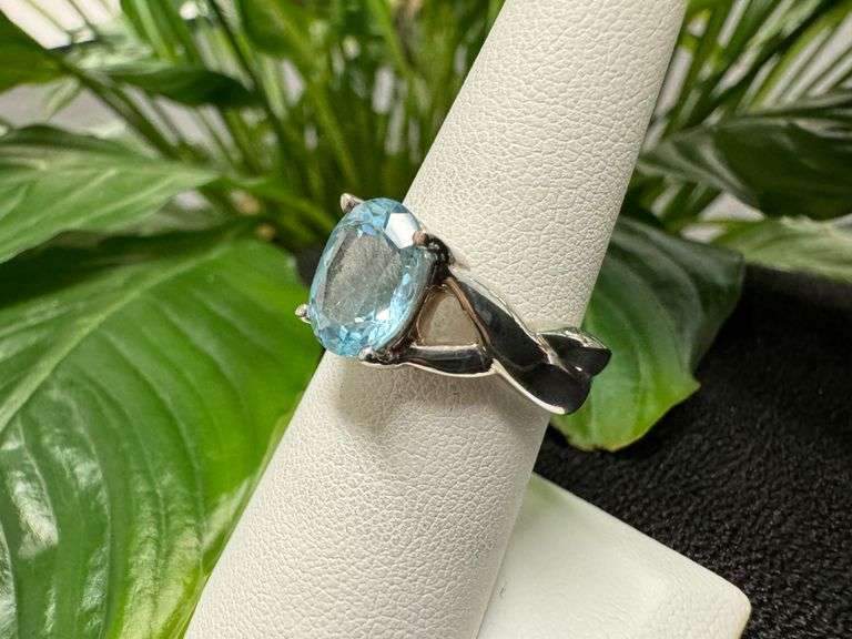 Sterling Silver 925 Natural Gemstone Blue Topaz Ring Size 9