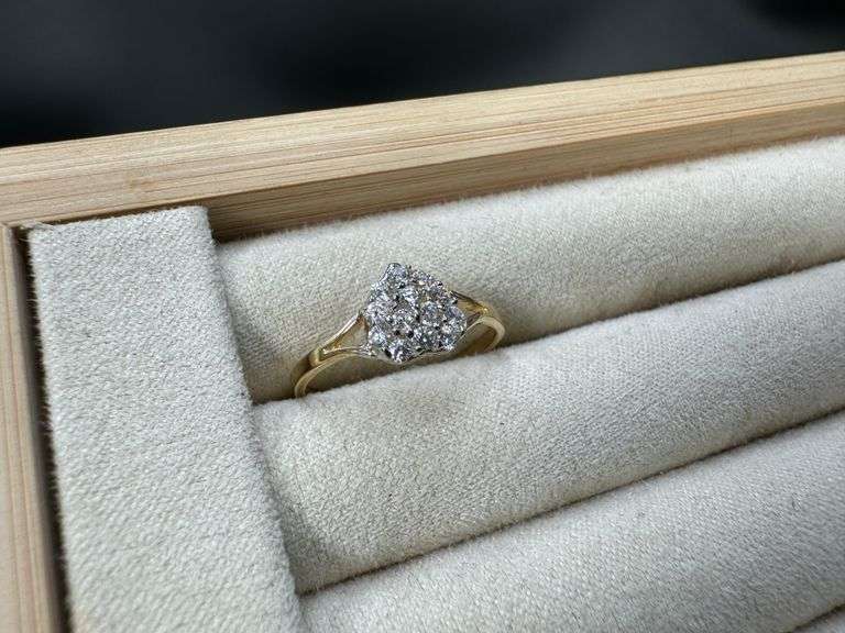 10k Yellow Gold Round White CZ Shield Heart Ring Promise Band Size 7