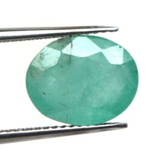 Glowing green! Simply beautiful 3.79ct Zambian Emerald!
