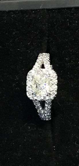 Stunning 14K White Gold Natural Diamond Ring