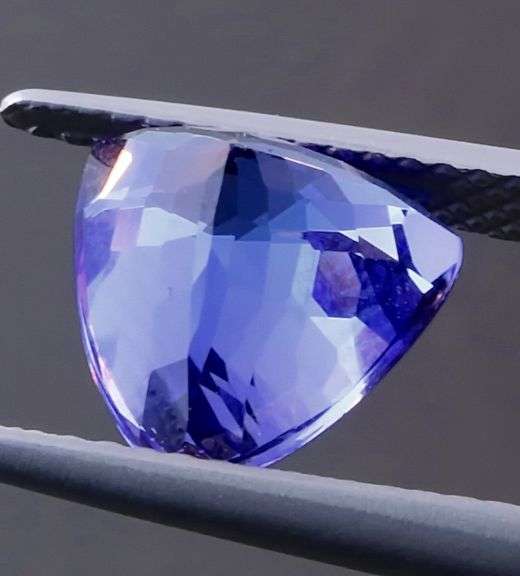 AAAA color! Incredible size! 3.38ct D block Tanzanite!!!