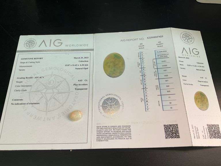 CERTIFIED 4.63 CARATS NATURAL OPAL