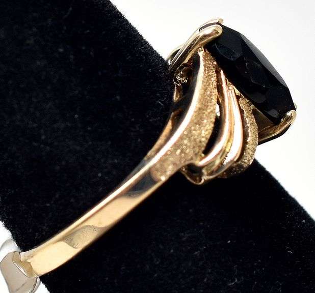 Brilliant Black Spinel Ring in 14K Yellow Gold