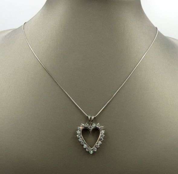 14kt White gold 1.25ctw open diamond heart pendant on chain