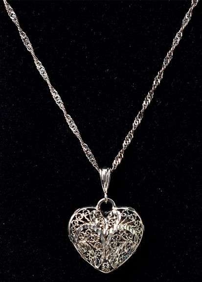 Heart Pendant Necklace in Sterling Silver