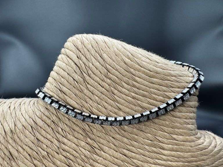 Italian Sterling Silver 925 Diamond Cut Box 8" Bracelet with Diamond Cuts and Rhodium Finish