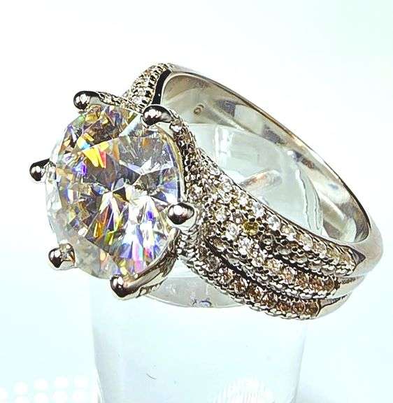 Huge 14 K White Gold Plate 5.5 Ct Sparkling White Ice Lab Simulated Diamond Ring