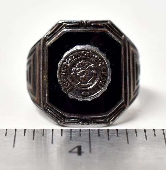Black Onyx Class Ring in Sterling Silver