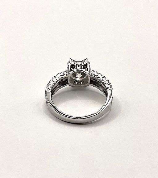 Stunning 3 Ct Lab Simulated Diamond Ring
