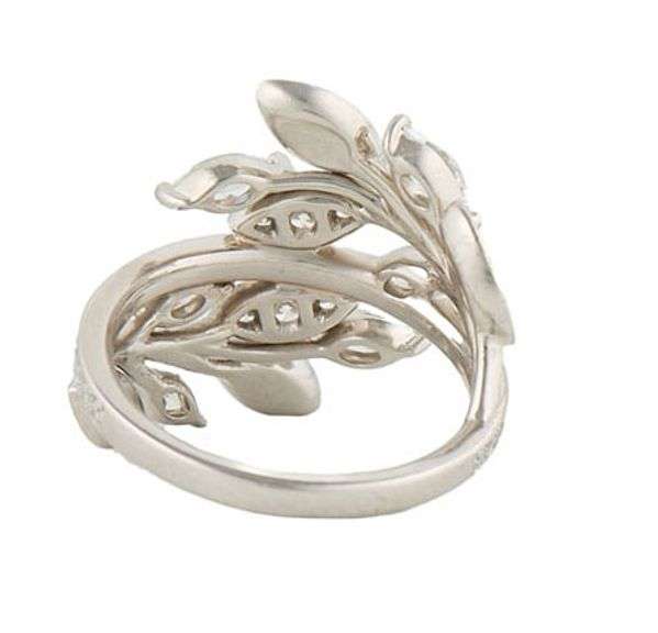Tiffany & Co. 1.19ctw Diamond Victoria Vine Bypass Ring in Platinum