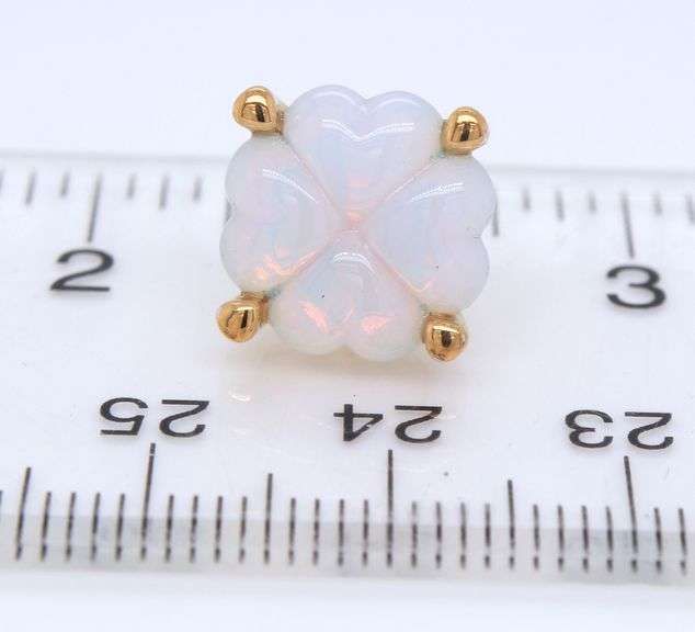 Baccarat gold Vermeil Trefle white earrings