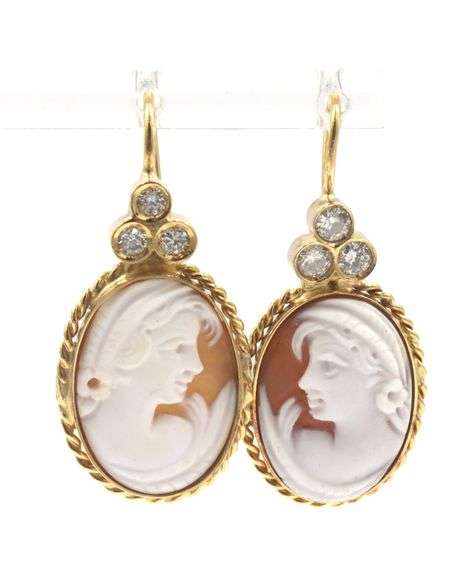 18kt Yellow gold Cameo and diamond earrings