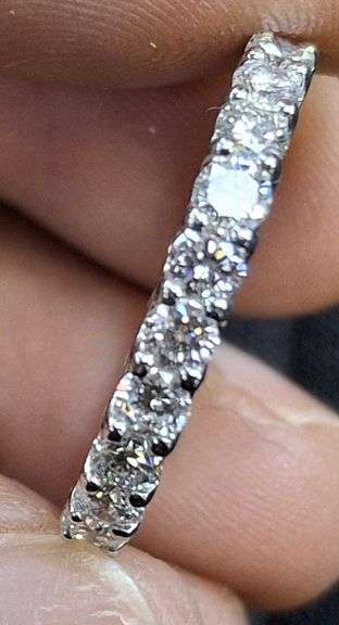 14K WHITE GOLD LAB GROWN DIAMOND WEDDING BAND