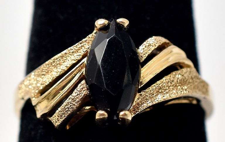 Brilliant Black Spinel Ring in 14K Yellow Gold