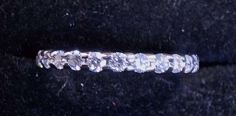 14K White Gold Natural Diamond Wedding Band