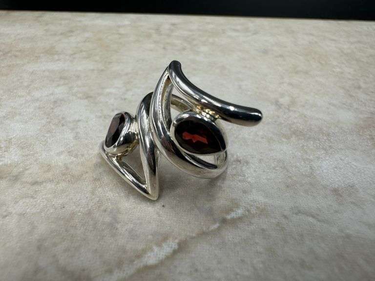 Sterling Silver Natural Gemstone Garnet Ring Size 6