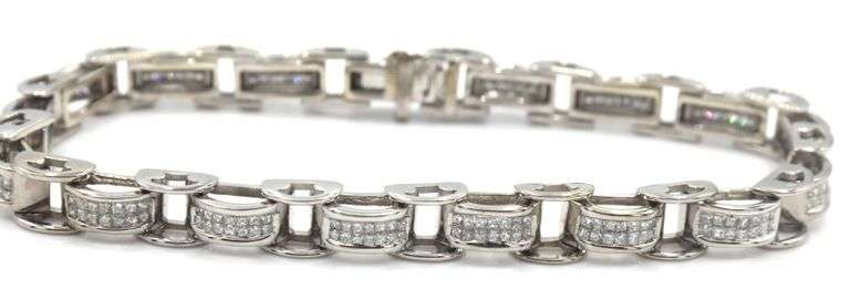 14kt White gold diamond contemporary style link bracelet