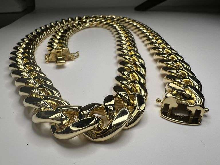 Huge 177 Grams 14 Kt Gold Plated Curb Link Necklace